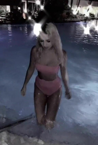 2. Hot Heather Dale in Pink Bikini at the Swimming Pool