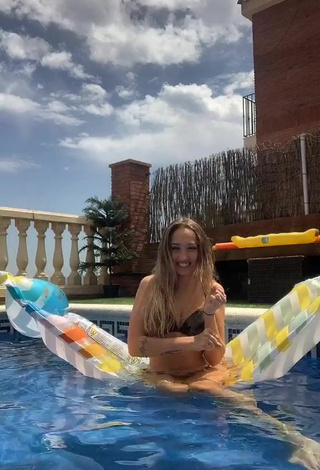 5. Sweetie Chernovii in Camouflage Bikini at the Swimming Pool