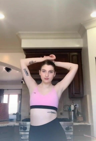 Sexy Katherine Donovan Shows Cleavage in Pink Sport Bra