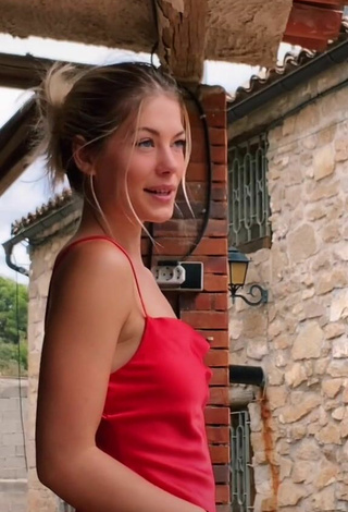 4. Sexy Iryna Zubkova Shows Cleavage in Red Dress