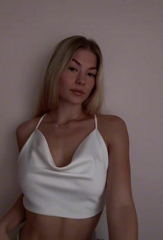 1. Sexy Iryna Zubkova Shows Cleavage in White Crop Top