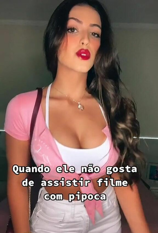 1. Adorable Isa Pinheiro Shows Cleavage in Seductive Crop Top