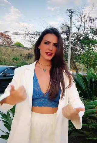6. Sexy Isa Pinheiro Shows Cleavage in Blue Bra in a Street