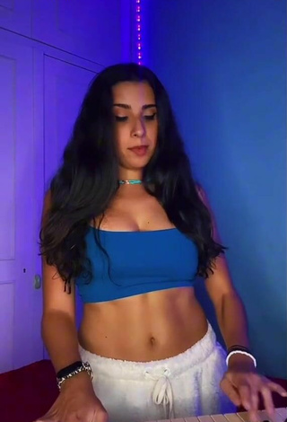 Sexy Ju Muniz Shows Cleavage in Blue Crop Top