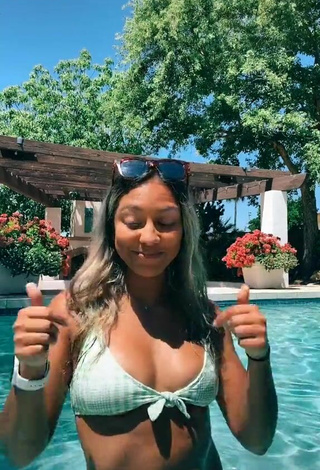 Sweetie Kenna Mo Shows Cleavage in Bikini Top at the Pool