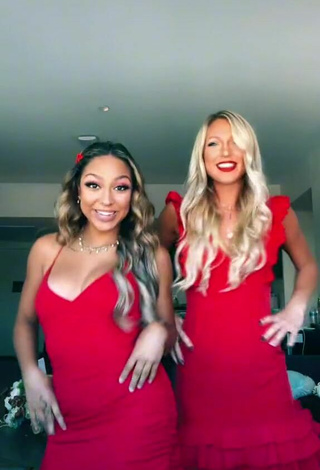Sexy Kenna Mo Shows Cleavage in Red Dress