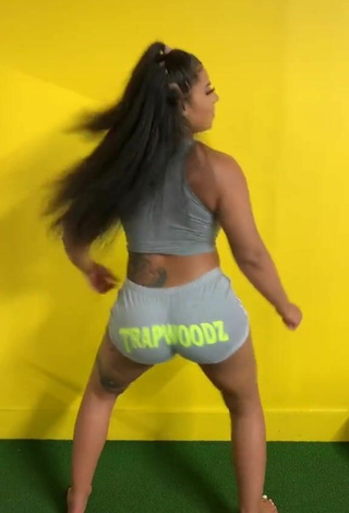 3. Sweet Mikayla Saravia Shows Big Butt while Twerking