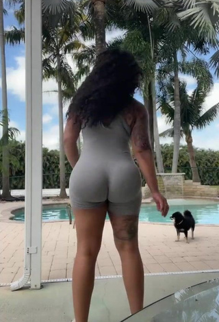 1. Hot Mikayla Saravia Shows Big Butt