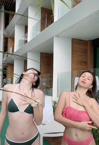 6. Sexy Miya Maeda Shows Cleavage in Bikini