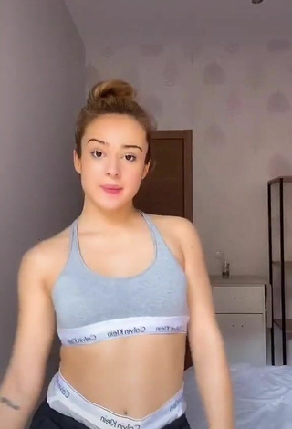 Hot Laura Mullor Shows Cleavage in Sport Bra