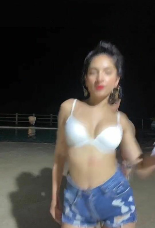 5. Cute Mariam Obregón Shows Cleavage in White Bikini Top