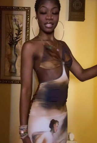4. Hot Maya Ezunu in Dress