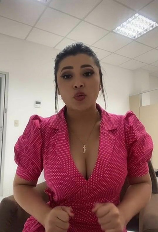 5. Sweetie Milagro Flores Shows Cleavage in Pink Dress