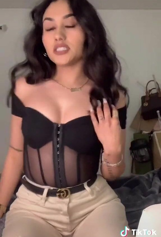 6. Sexy Iya Madrid Shows Cleavage in Black Corset