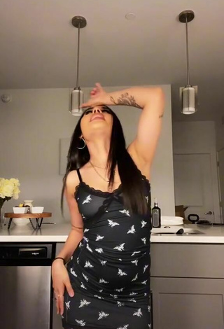 4. Sexy Iya Madrid Shows Cleavage in Dress