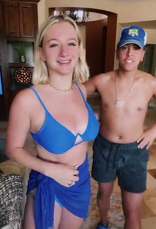 2. Sexy Mollee Gray Shows Cleavage in Blue Bikini Top