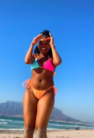 2. Hot mpho pink Shows Cleavage in Bikini at the Beach