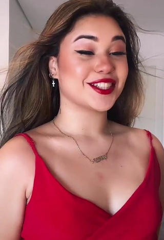 4. Sexy Nica Reina Shows Cleavage in Red Dress