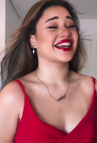 5. Sexy Nica Reina Shows Cleavage in Red Dress