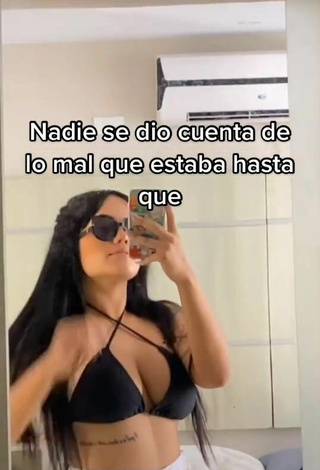 5. Sexy Nicole Diaz Shows Cleavage in Black Bikini Top