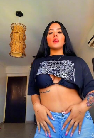 Sexy Nicole Diaz Shows Cleavage in Crop Top