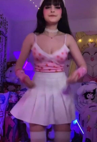2. Dazzling Kylie Shows Cosplay and Bouncing Boobs
