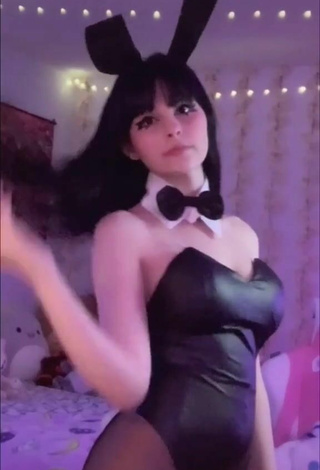 5. Attractive Kylie Shows Cosplay