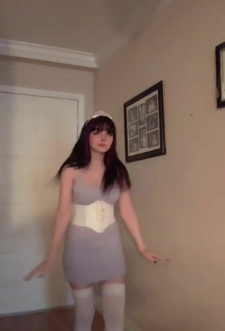 6. Hottie Kylie Shows Cleavage in White Corset