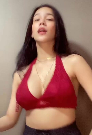 5. Hottie Charisse Galang Shows Cleavage in Red Bra and Bouncing Boobs