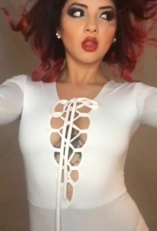 6. Sexy Paulina Usuga Shows Cleavage in White Bodysuit