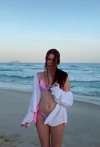 2. Hot Priscila Caliari Shows Cleavage in Bikini at the Beach
