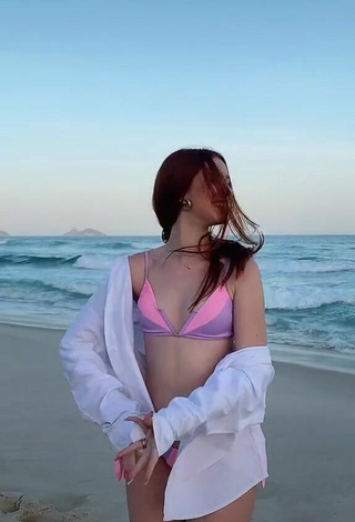 3. Hot Priscila Caliari Shows Cleavage in Bikini at the Beach