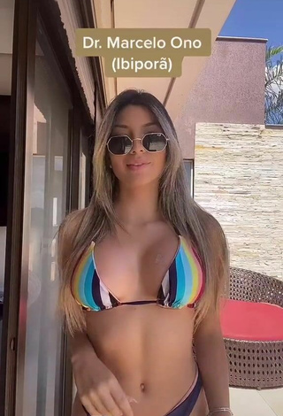 5. Sexy Raffaela Souza Shows Cleavage in Bikini