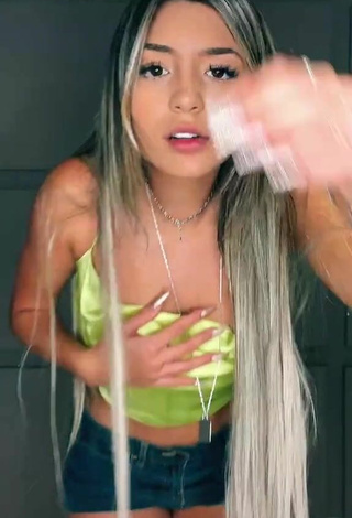 Sexy Raffaela Souza Shows Butt and Bouncing Boobs