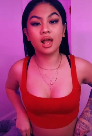 1. Carly Sarah Shows Cleavage in Sexy Red Crop Top
