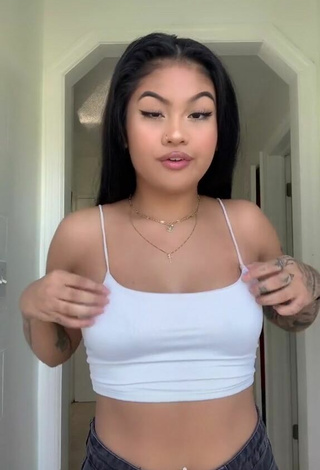 Sweet Carly Sarah Shows Cleavage in Cute White Crop Top