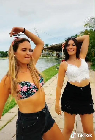 6. Sexy Pao & Xime Rico Shows Cleavage in Bikini Top