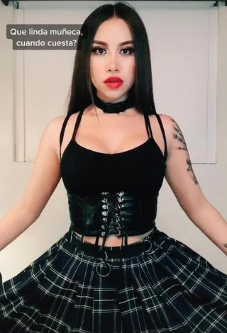 Sexy Alejandra Treviño Shows Cleavage in Black Corset