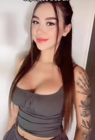 5. Beautiful Alejandra Treviño Shows Cleavage in Sexy Crop Top