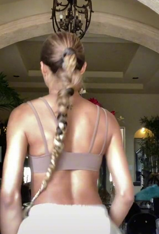 3. Sexy Tatyanah Bass Shows Cleavage in Beige Sport Bra