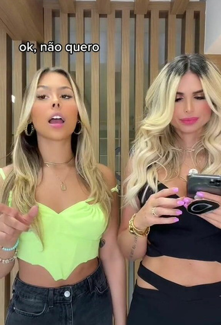 4. Hot Victoria Miranda Shows Cleavage in Lime Green Crop Top