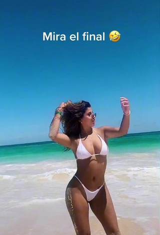Hot Yahaira Plasencia Shows Cleavage in White Bikini at the Beach