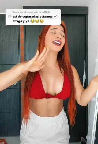1. Beautiful Yeimy Serrano Shows Cleavage in Sexy Red Crop Top