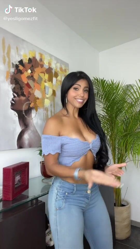 Attractive Yesli Gómez Shows Cleavage in Blue Crop Top sexyfilter