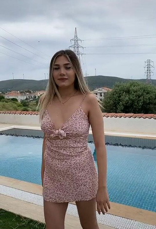 4. Beautiful aleynabbozz Shows Cleavage in Sexy Dress