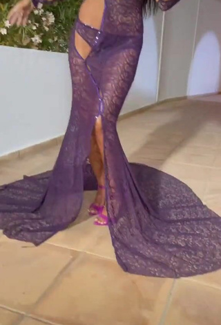 5. Cute Cristina Pedroche Shows Cleavage in Purple Dress
