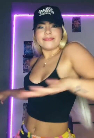 5. Chantall Pizzino Looks Sweetie in Black Crop Top and Bouncing Tits