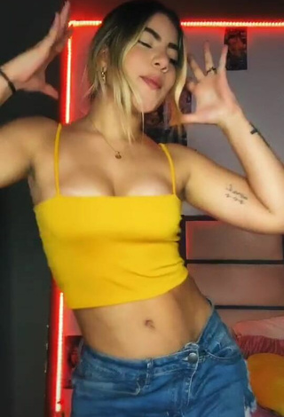 1. Chantall Pizzino Shows Cleavage in Cute Yellow Crop Top and Bouncing Boobs