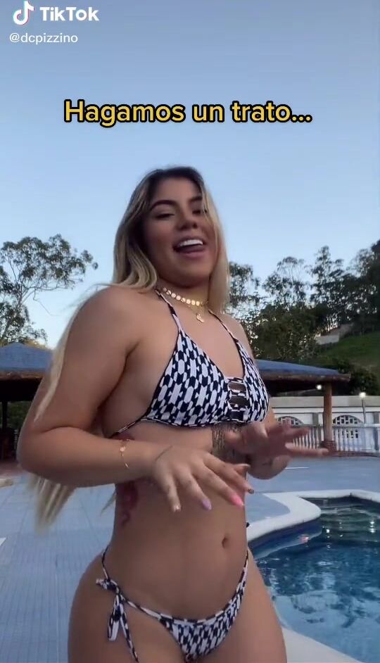 Beautiful Chantall Pizzino Shows Cleavage in Sexy Bikini at the Pool