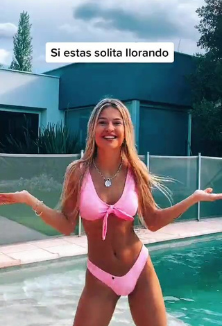 2. Emiestoco Looks Sweetie in Pink Bikini at the Pool